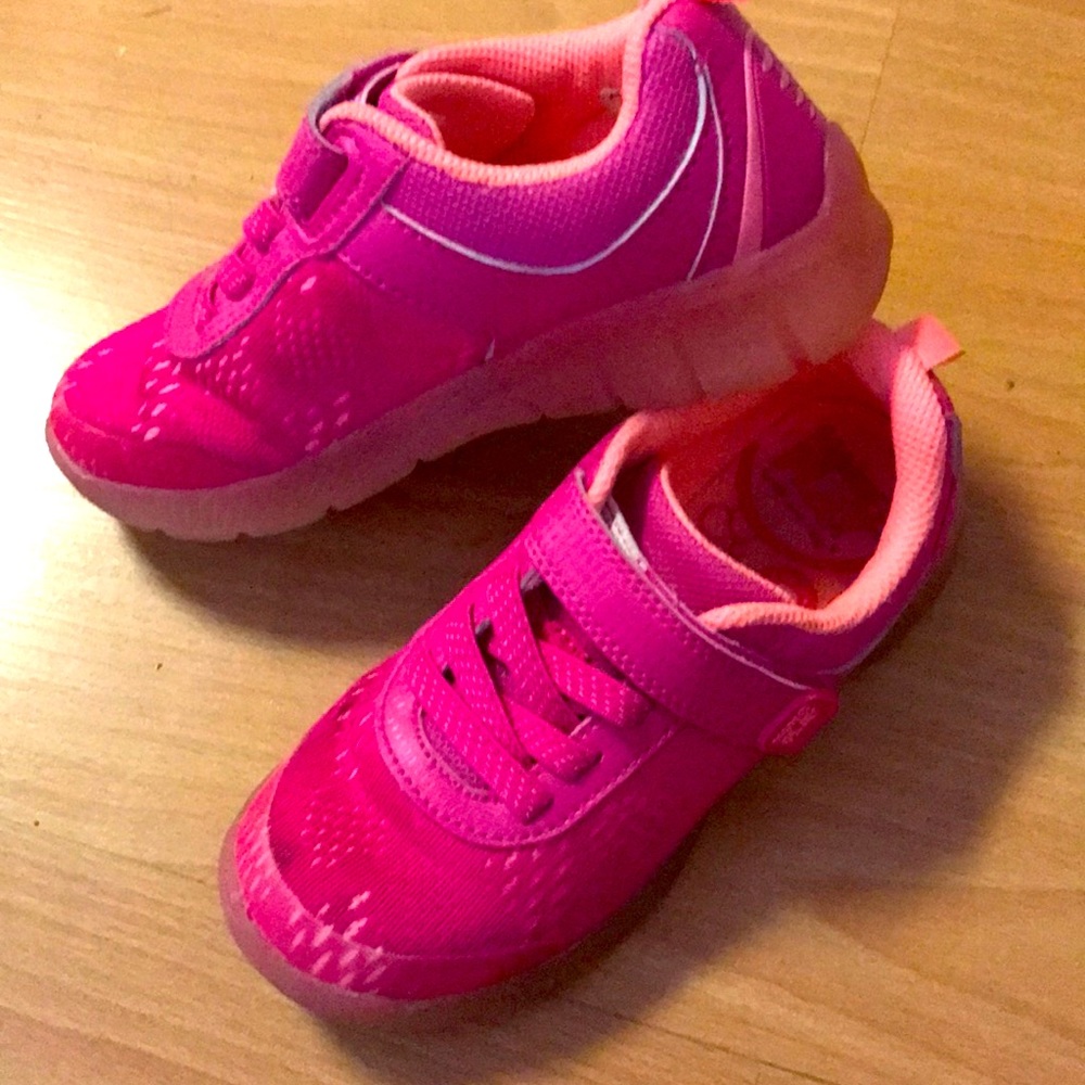 Made to Play pink sneakers 👟